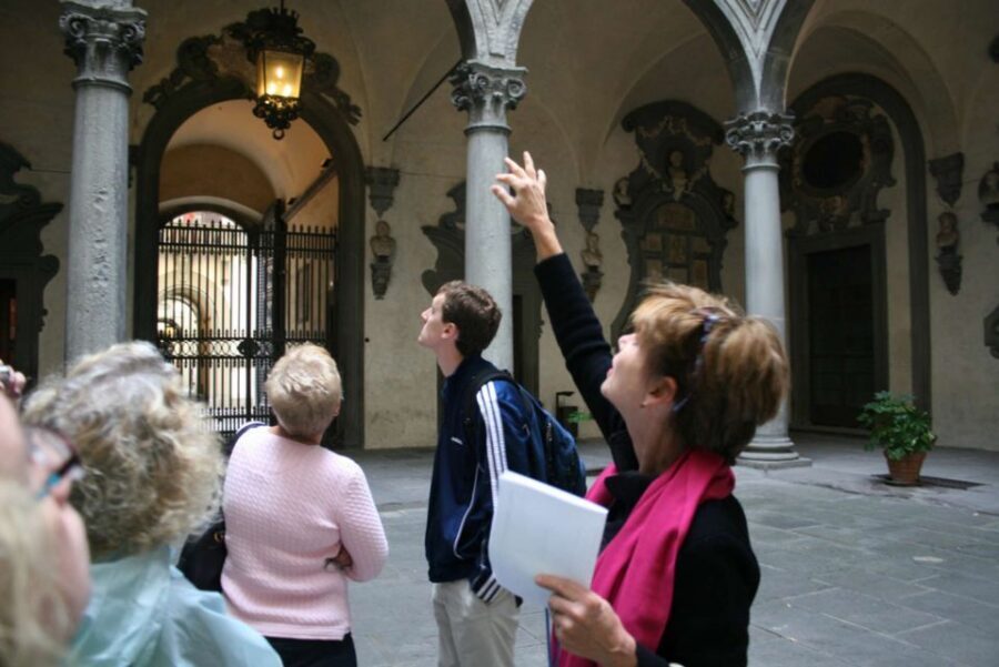 Florence: Medici Tour with Michelangelo's David - A 5 pm Medici Story That Uses David as the Anchor