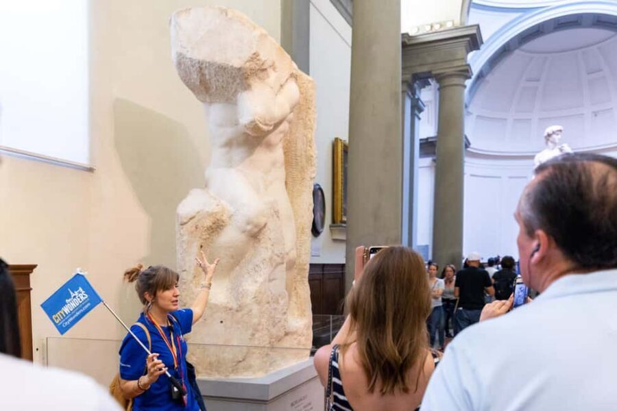 Florence: Michelangelo's David & Accademia Guided Tour - Practical stuff that affects comfort (small bags, shoes, and photos)