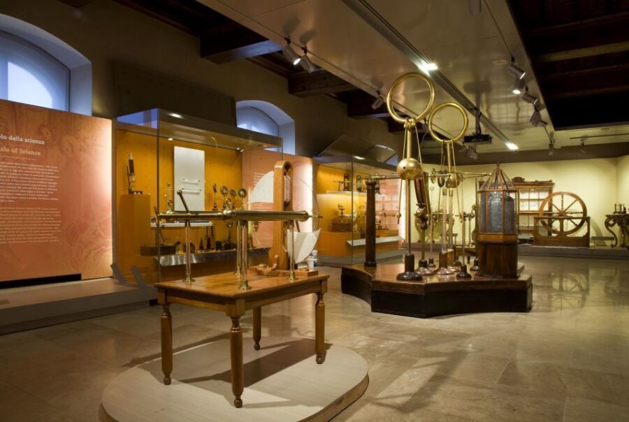 Florence: Museo Galileo Small Group Tour - Small group size (up to 9): the real value of not being herded