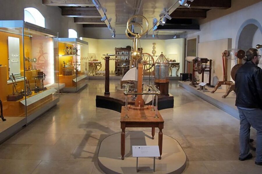 Florence: Museo Galileo Small Group Tour - Who should book this Florence Museo Galileo tour (and who might not)