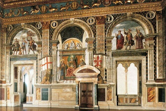 Florence: Palazzo Vecchio Skip-the-Line Entry Ticket - Skip-the-line entry: what you gain in a crowded Florence day