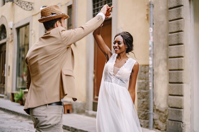Florence Photoshoot - Uffizi, Ponte Vecchio, the Duomo zone, and more: your photo route