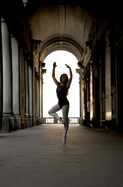 Florence : Photoshoot In The City - Why a Florence City Walk Photoshoot Works