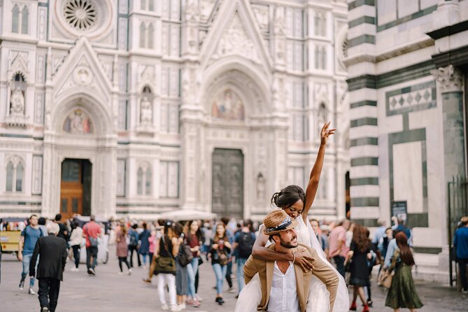Florence Photoshoot - Professional direction: candid moments plus pose coaching
