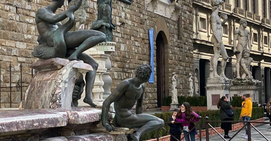 Florence: Piazza della Signoria Children's Walking Tour - Piazza della Signoria: Perseus, Medusa, and David Without the Headache