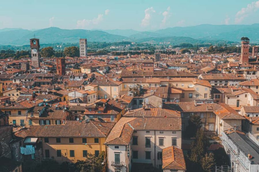 Florence: Pisa - Lucca Private Full Day Tour - Lunch in Lucca and the slow-town rhythm
