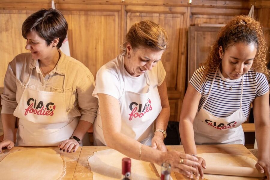 Florence: Pizza and Gelato Experience with Unlimited Wine - The Gelato Workshop: Fresh Ingredients and Practical Technique