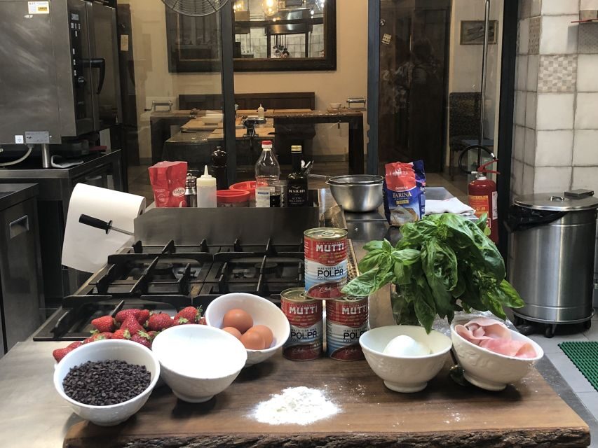 Florence: Pizza and Gelato Family-Friendly Cooking Class - Making the perfect pizza base: what you learn step by step