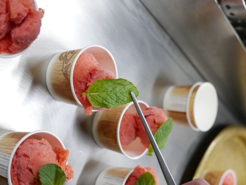 Florence: Pizza and Gelato Family-Friendly Cooking Class - Gelato time: two flavors and the real idea of gelato