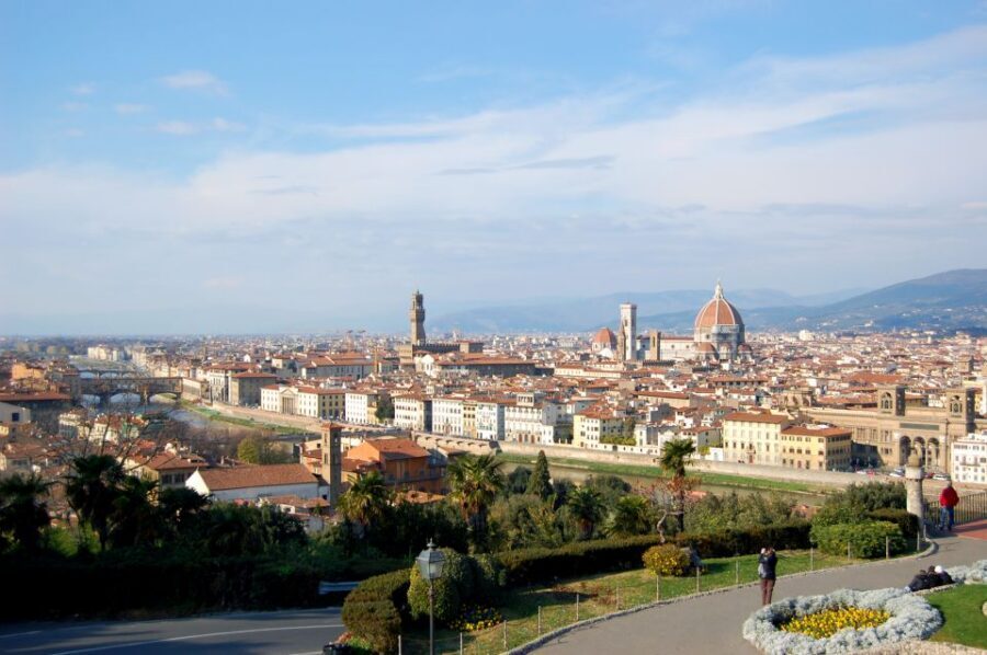 Florence: Private City Walking Tour - Via dei Calzaiuoli: a street that explains how the city worked