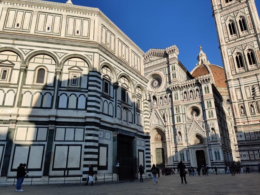Florence: Private City Walking Tour with Accademia & Uffizi - Piazza della Signoria and Palazzo Vecchio: civic power in a walkable square