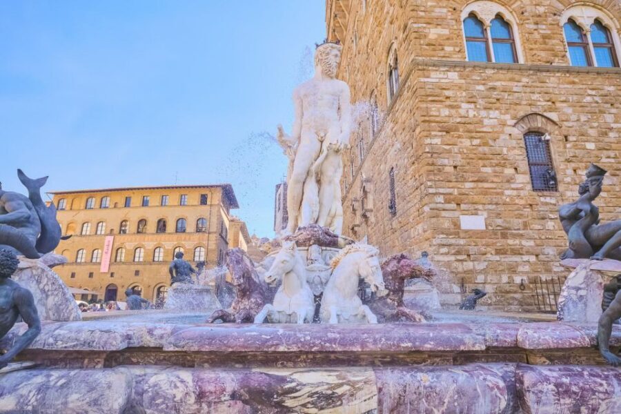 Florence: Private Guided Walking Tour - Pitti Palace Area and the Vasari Corridor Connection