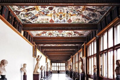 Florence: Private tour to the Uffizi Gallery - Meeting at the Uffizi and how the timing really feels