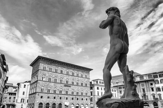 Florence: Private walking guided tour - The Duomo area: Brunelleschi’s Dome and Giotto’s Bell Tower in context