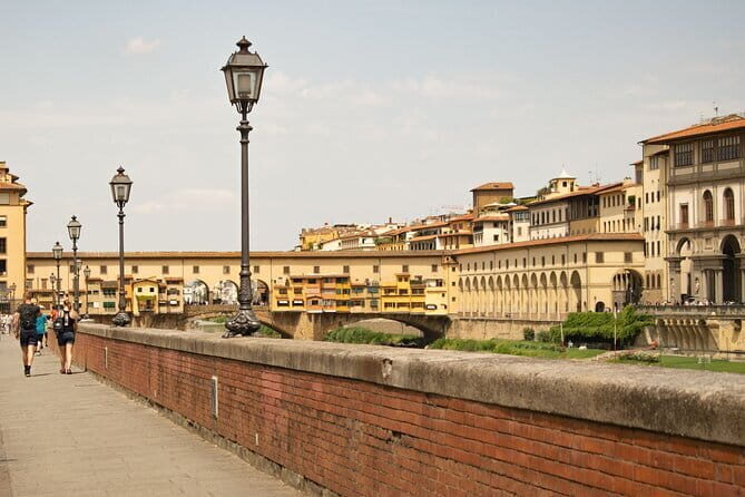 Florence Renaissance walking tour - Oltrarno crafts and the artisan rhythm you can actually feel