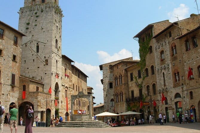 Florence: San Gimignano & Siena Tasting Experience - Siena orientation first, then real time to roam