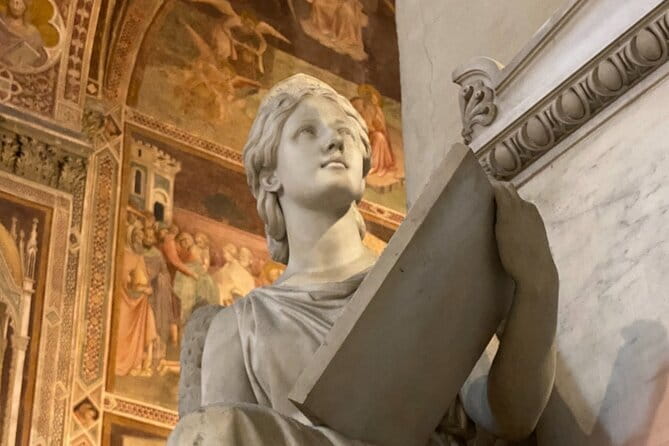 Florence SANTA CROCE Basilica Private Tour - Santa Croce in 60 Minutes: what makes this basilica different
