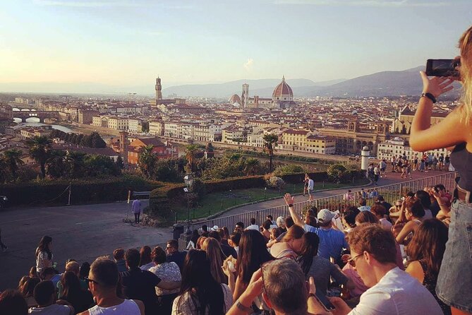 Florence sightseeing and Wine Tour Tuscany English private driver - How the day works in 8 hours (and why that pacing helps)