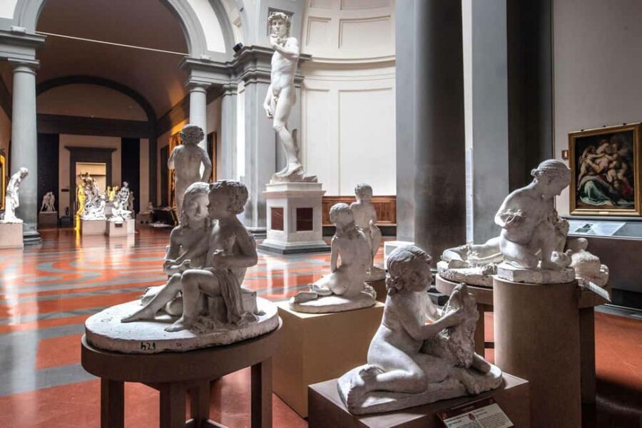 Florence: Small-Group Walking Tour with David and Duomo - Start at Caffè Rivoire: Piazza della Signoria and Palazzo Vecchio