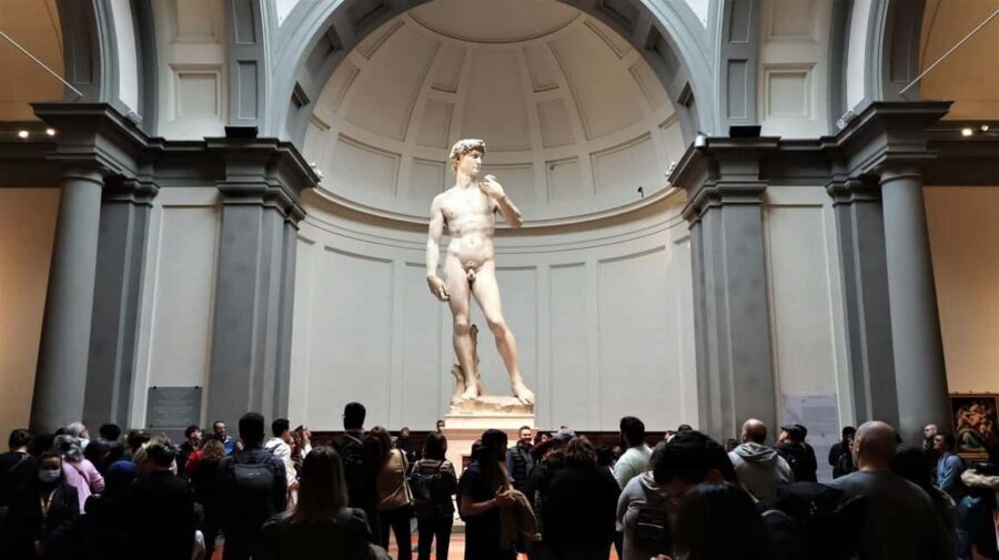 Florence: Small-Group Walking Tour with David and Duomo - Piazza della Repubblica and Santa Croce: seeing Florence’s public face