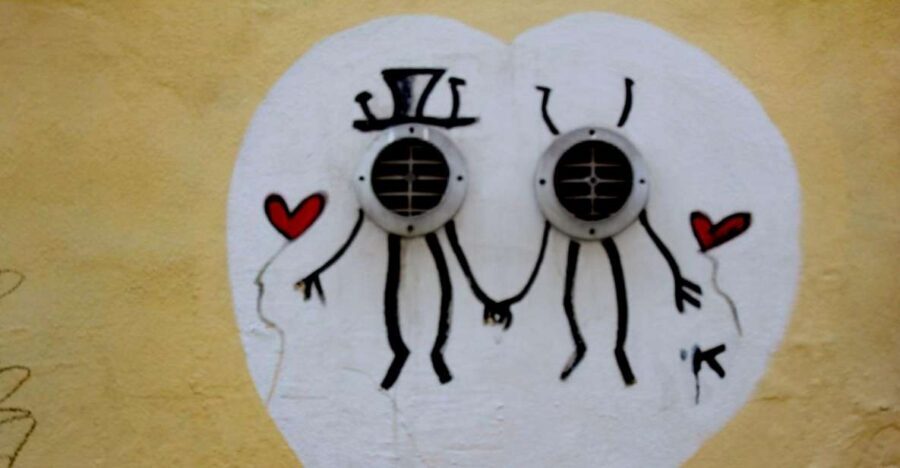 Florence: Street Art Tour - Santa Maria Novella and Via Palazzuolo: Decoding Italian Graffiti
