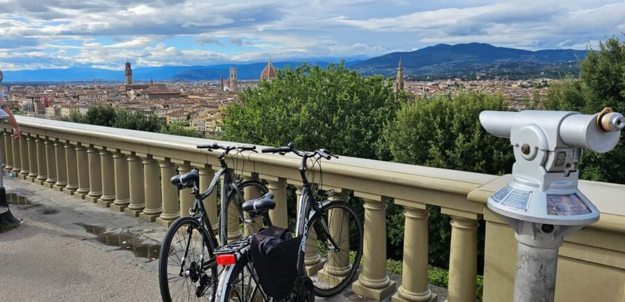 Florence: Sunset Bike Tour - The Relaxing Ride Back Through Florence’s Historic Streets