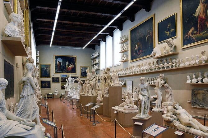 Florence Tour: Michelangelo's David and Historic Center - Meeting Point to Piazza della Signoria: Your Easy Route