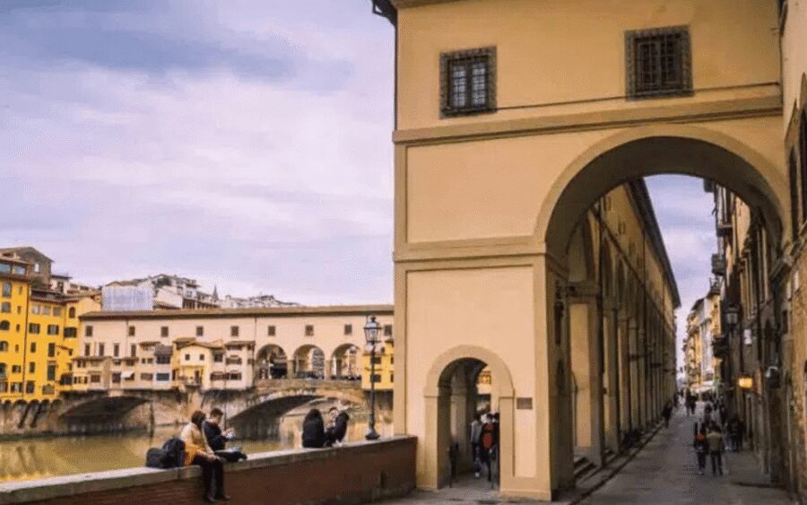Florence: Uffizi Gallery and Vasari Corridor Private Tour - Ponte Vecchio, Boboli Gardens, and Santa Felicita: quick stops with payoff