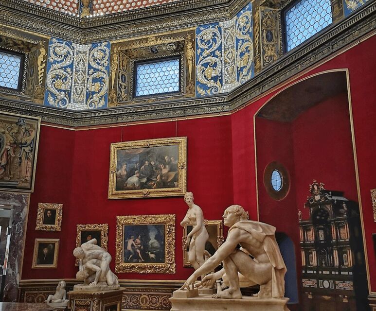 Florence: Uffizi Gallery Masterpieces Small Group Tour - Starting at Piazza della Signoria: Cosimo I sets the tone