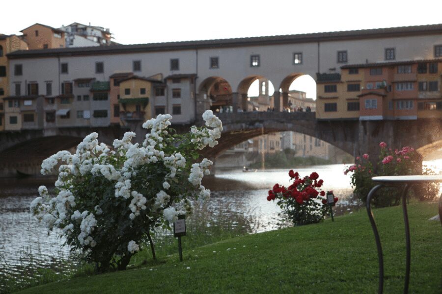 Florence Uffizi Gallery & Medici Vasari Corridor Guided Tour - Why the Vasari Corridor is the headline