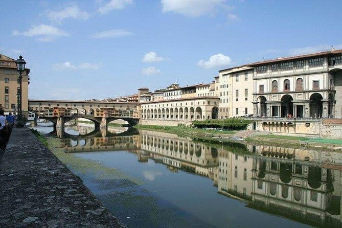 FLORENCE: Uffizi Gallery + Palazzo Vecchio monolingual Guided Tour - Small Group - Meeting at Piazzale degli Uffizi: start strong, stay on track