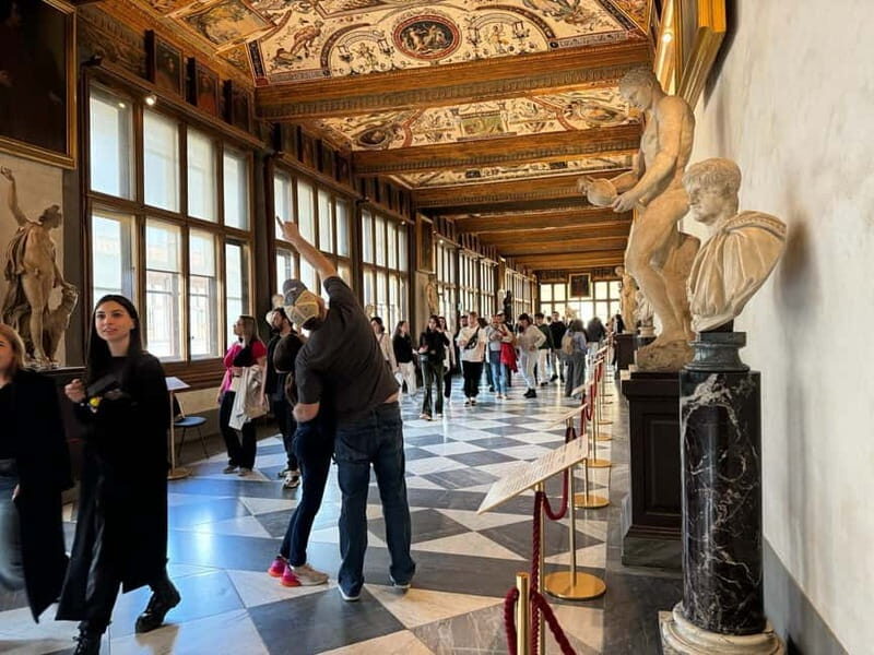 Florence: Uffizi Gallery Skip-the-line Ticket with escort - A Smart Self-Guided Route: Byzantine to Renaissance