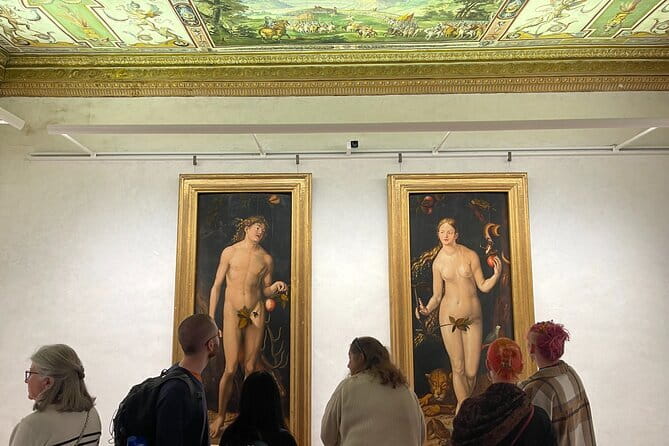 Florence: Uffizi Gallery Small Group Tour with Skip-the-Line - Meeting at Piazzale degli Uffizi and Starting Smoothly
