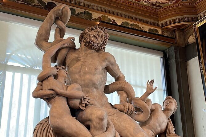 Florence Uffizi Gallery Smart, Easy Entry, Pay Ticket at Arrival - How the Guide Changes the Value (Fael, Rafa, Francesco, and Rafael)