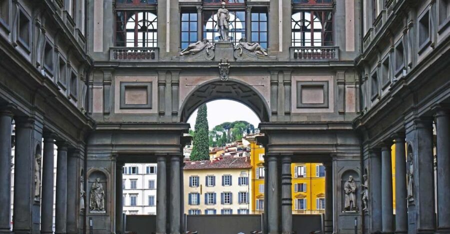 Florence: Uffizi Priority Access Ticket - Renaissance Power Rooms: Michelangelo and Leonardo