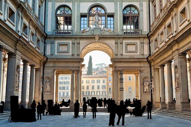 Florence: Uffizi Skip-the-Line Entry & Guided Tour - The Uffizi’s Main Characters: Botticelli, Caravaggio, Leonardo and Co.