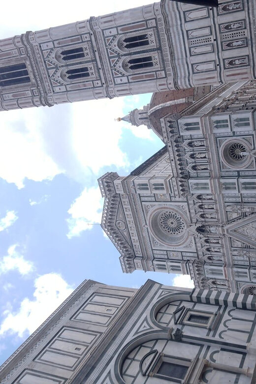 Florence Unveiled: The Rivalry of Leonardo and Michelangelo - Starting at the Neptune fountain beside Palazzo Vecchio