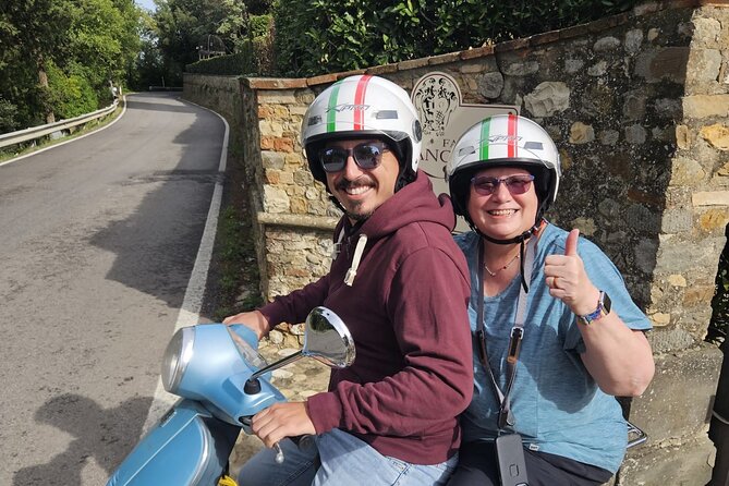 Florence Vespa Tour as a Passenger, max 6 people + Wine Window! - Main cathedral area and the city’s oldest bridge: quick hits, not long visits