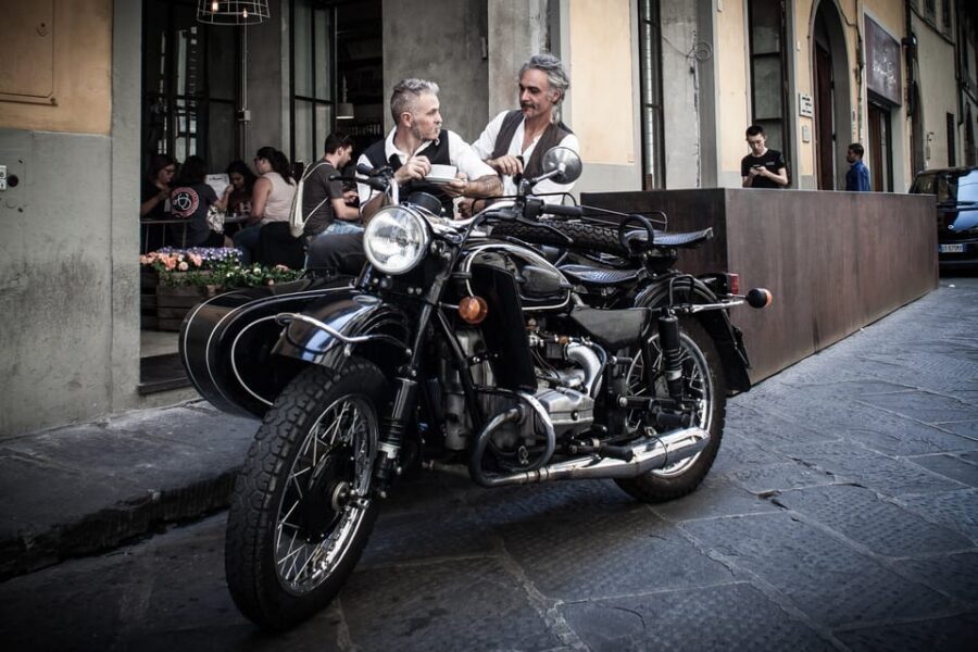 Florence Vintage Motorcycle Sidecar ride - Morning or Sunset - Meeting at Bar Pasticceria Gamberini and what the 2 hours are really like