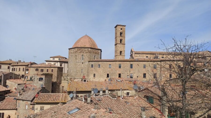 Florence: Volterra & San Gimignano Wine Tour with Lunch - San Gimignano in one hour: fine towers, Vernaccia, and Devil’s Tower views