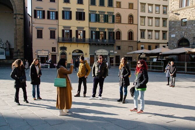 Florence Walk Tour + Wine Windows Option | Discover, Sip, Enjoy! - The Medici storyline runs through the streets