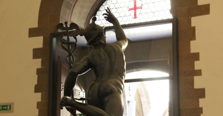 Florence: Walking Tour and Bargello Museum - Duomo Square and Santa Maria del Fiore’s dome: start with scale