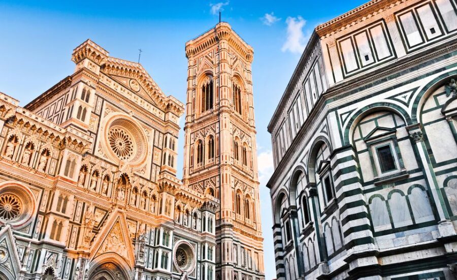 Florence: Walking Tour with Guided Visit to The Duomo - Entering the Duomo: official guide access, and what the interior visit feels like