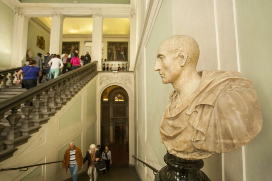 Florence: Walking Tour with Skip-the-Line Accademia & Uffizi - FAQ