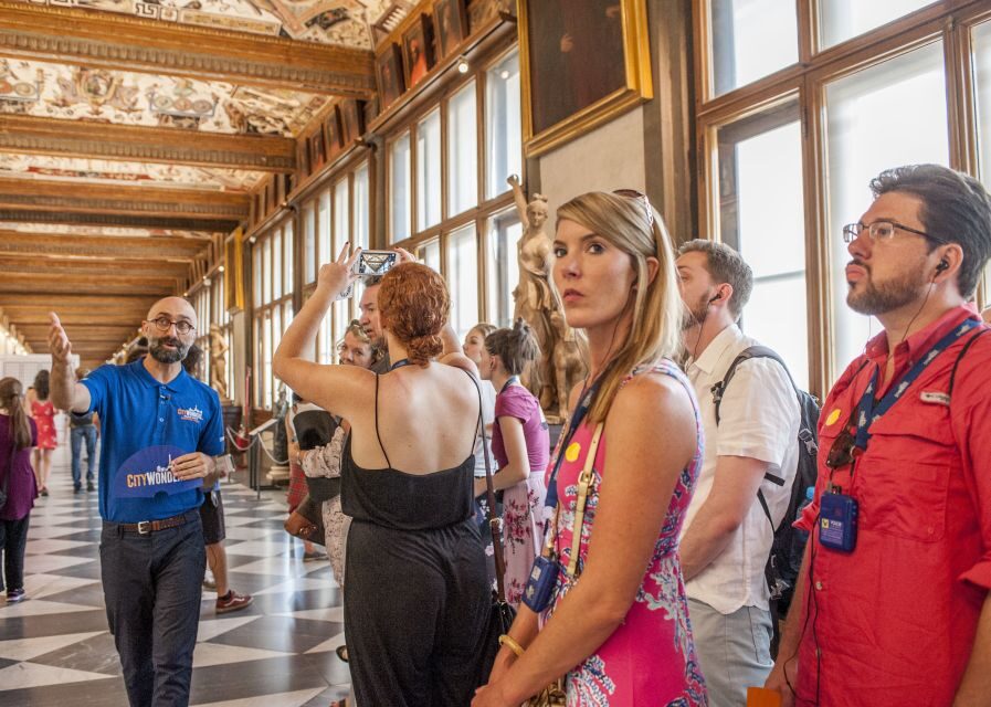Florence: Walking Tour with Skip-the-Line Accademia & Uffizi - The break between Accademia and Uffizi: use it well