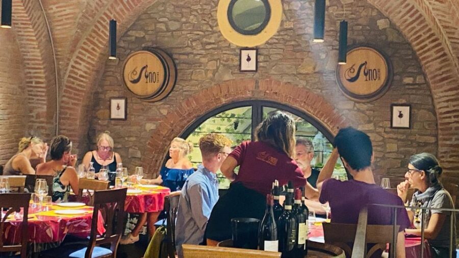 Florence: Wine Tasting and Paring Class Guided Tour - What you’re really tasting: Chianti Classico, Reserve, and a Tuscan white