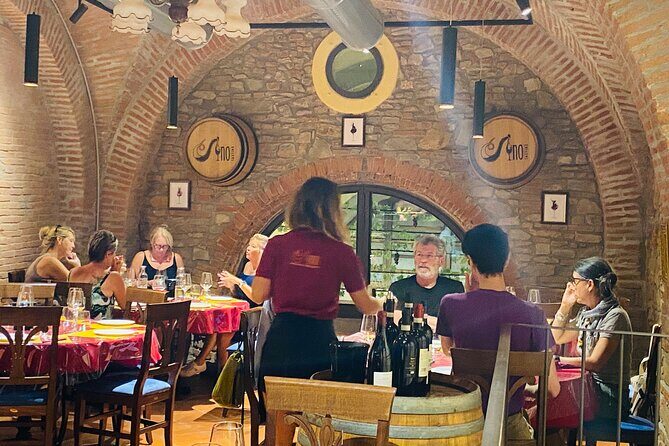 Florence Wine Tasting Experience with Three Types of Tuscan Wine - The Pairing Platter: How the Appetizers Work with Each Pour