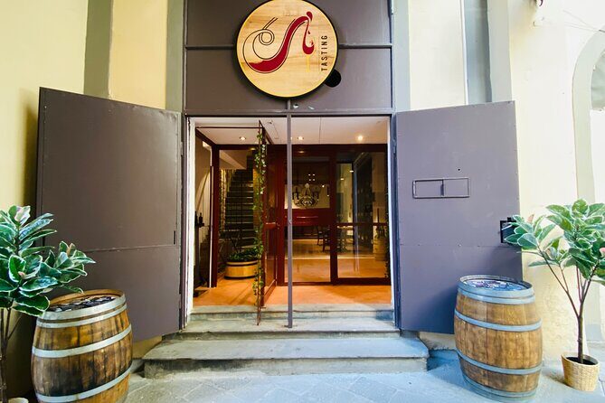 Florence Wine Tasting Experience with Three Types of Tuscan Wine - Your Certified Sommelier and the Pace of the Lesson