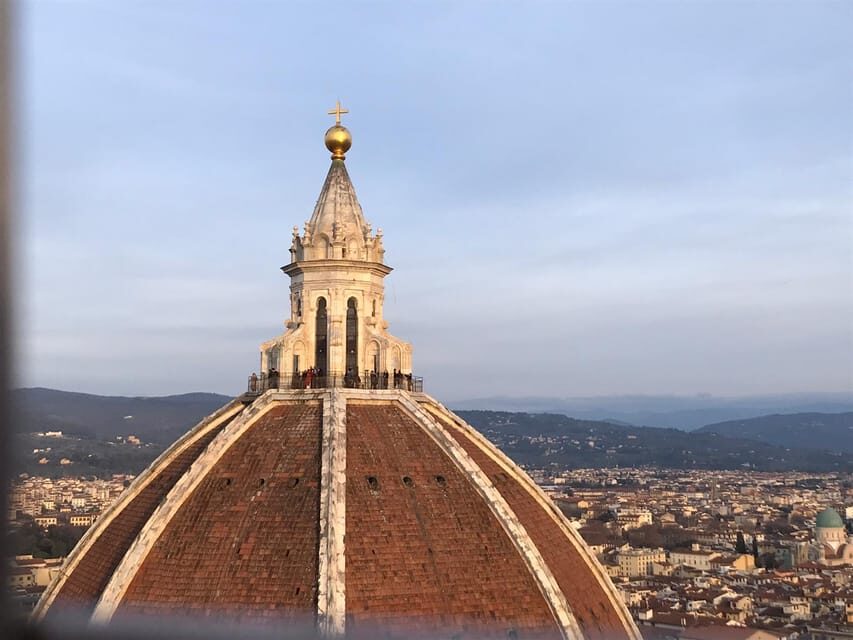 Florenz: most important Moments in 3 hours - San Lorenzo: Medici burial ground and the leather market energy