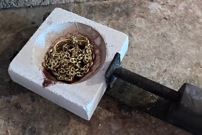 Forge your own wedding rings or friendship rings in Tuscany - Wedding rings, friendship rings, and the joy of a tangible souvenir